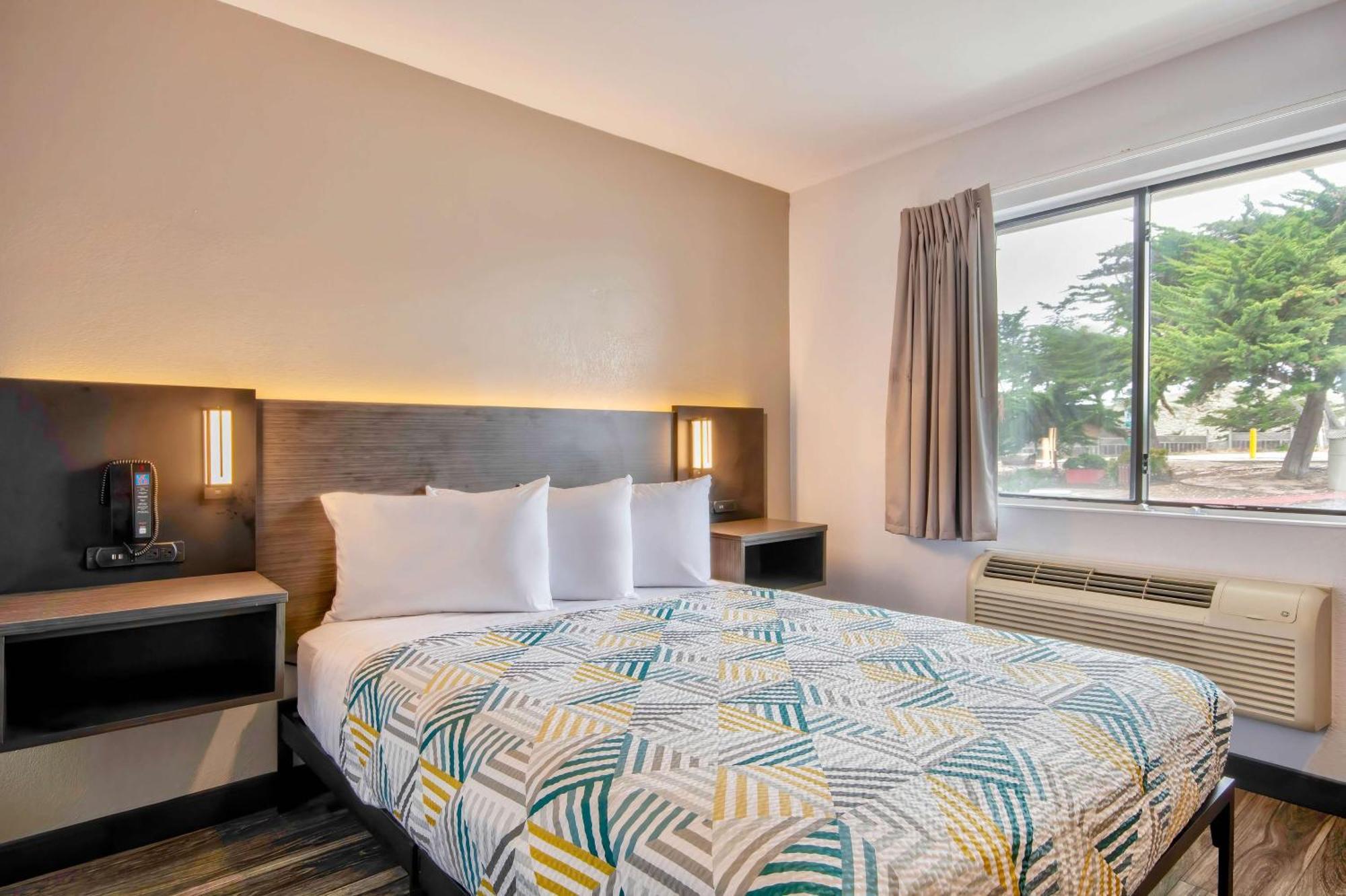 Motel 6-Marina, Ca - Monterey Exteriér fotografie